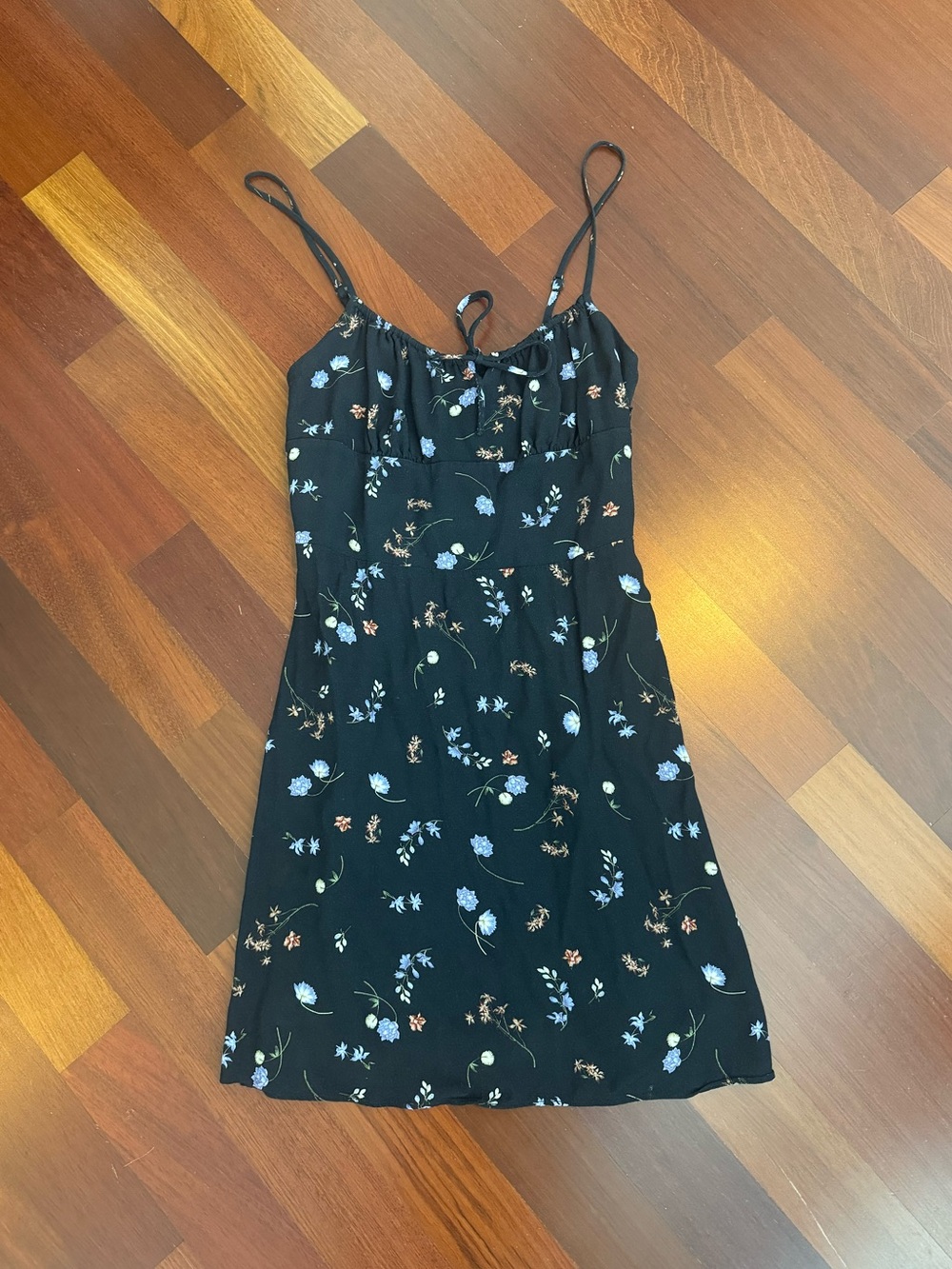 Aritzia Wilfred Navy Floral Mini Dress